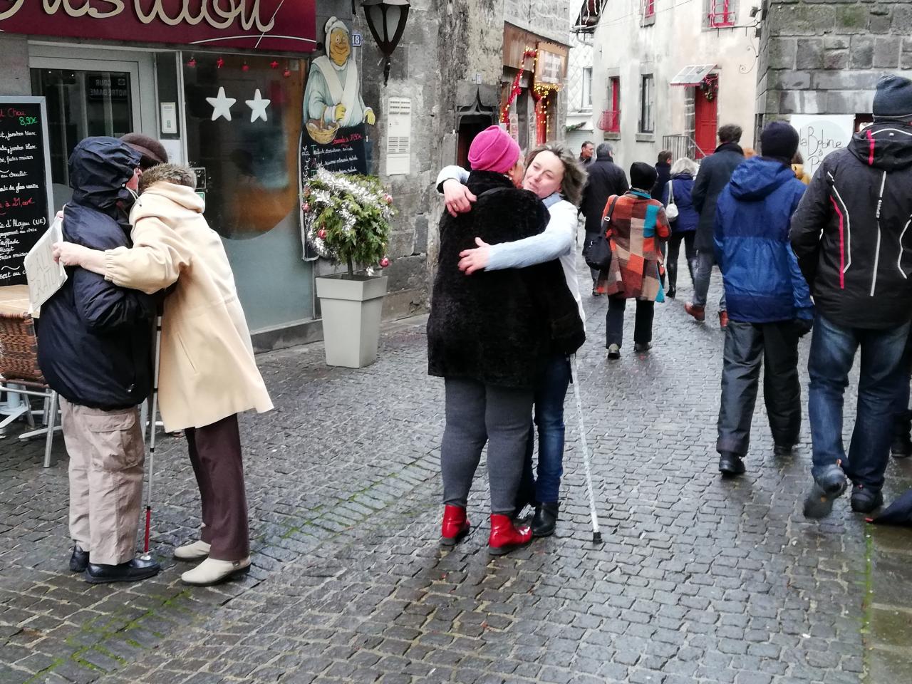 Free hugs dans le Sancy