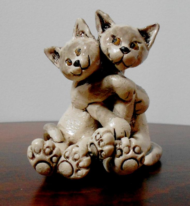 Petits chats câlins