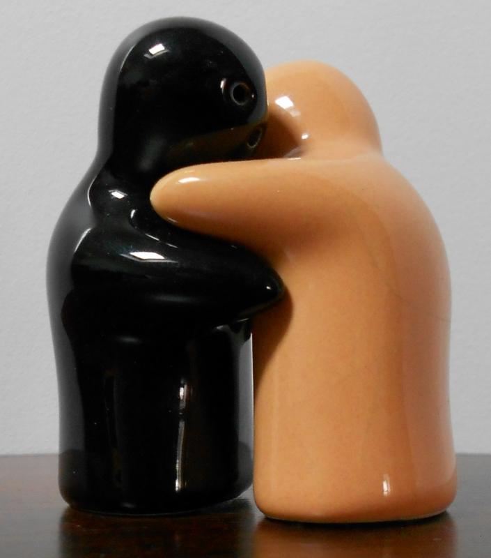 Salière câlin